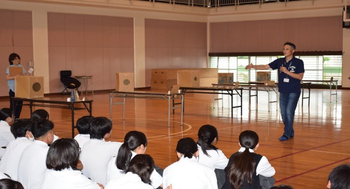 近畿大学九州短期大学の教員が中学生を対象に特別講義を実施 音楽・美術・保健体育の講義を通して知的好奇心や探究心を喚起