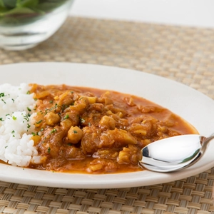 夏こそカレー！イタリア在来種ひよこ豆のヴィーガン・グルテンフリーの本格スパイスカレー