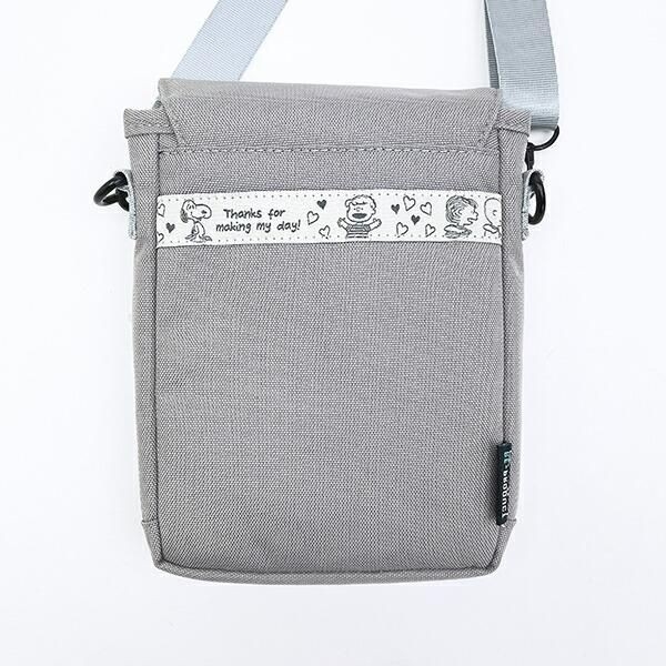 スヌーピーのショルダーバッグ