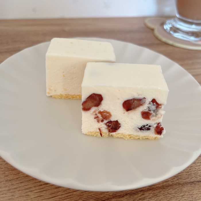 小豆のレアチーズケーキ 和こん