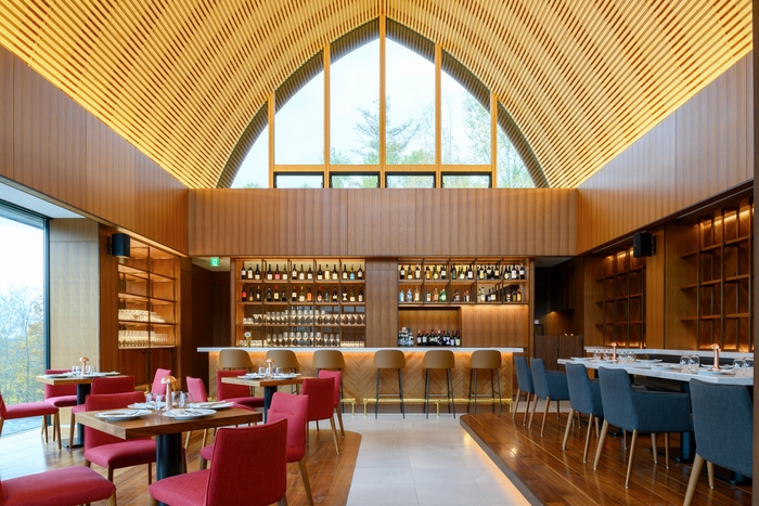 ウルティモ内観