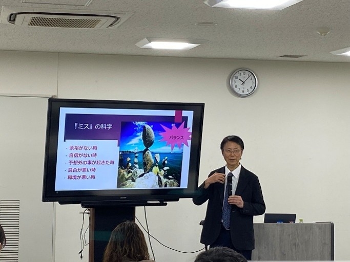 写真:小林弘幸先生講演