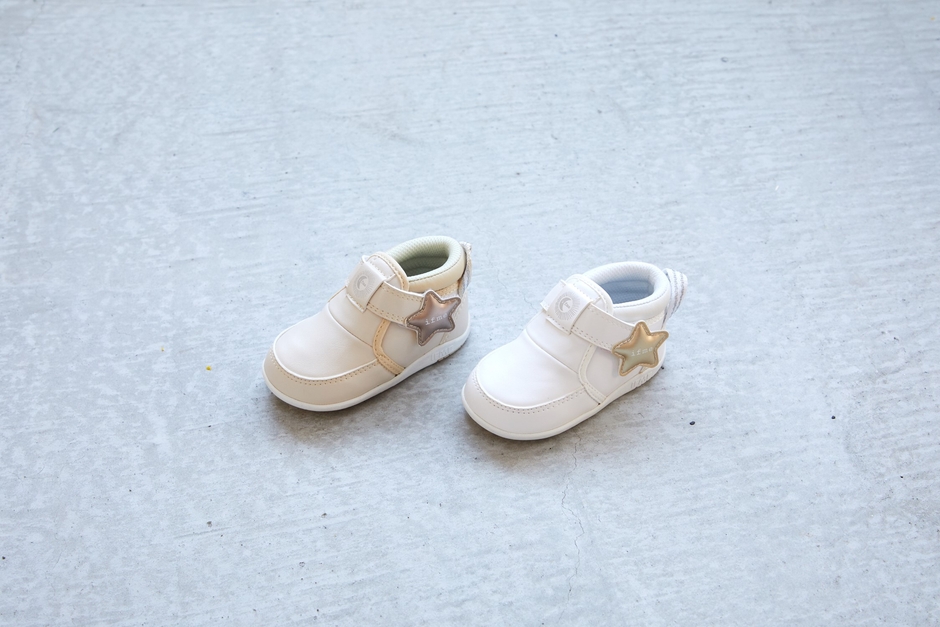 イフミーナチュレ 直営限定モデル ファーストシューズ