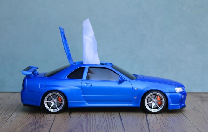 日産スカイライン GT-R (BNR34) 型のウェットティッシュケース