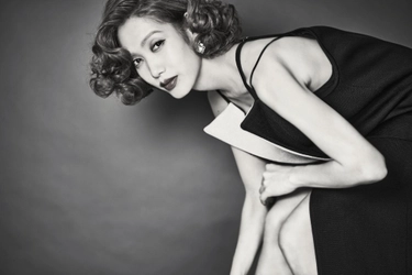 唯⼀無⼆の表現を貫くシンガーソングライター中村 中
デビュー20周年記念コンサート開催決定！