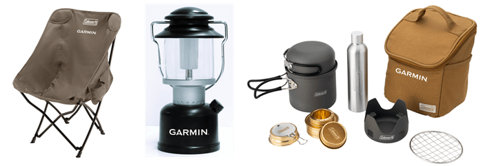 左から、Garminロゴ入りオリジナルチェア、オリジナルランタン、オリジナルクッカーセット