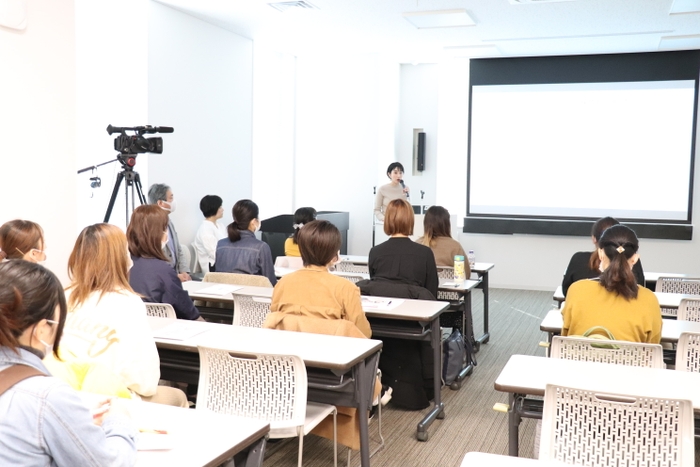 20202/1　たかまつミライエで行われた登録説明会の様子