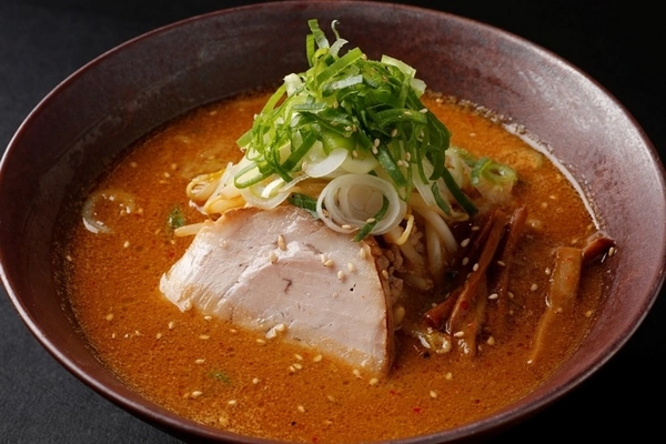 3種の味噌ラーメンとまぜそばの店 九段下 中路の 『赤味噌ラーメン』が東京ラーメン・オブ・ザ・イヤーにて 第23回 TRYラーメン大賞 2022-2023 新店部門：みそ1位を獲得！