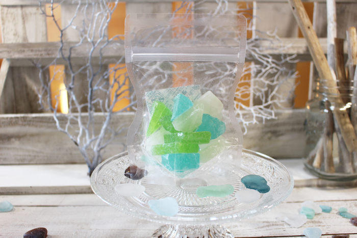 美浜町の海岸に打ち寄せられたシーグラスをイメージしたキャンディー「うみねこグラス」