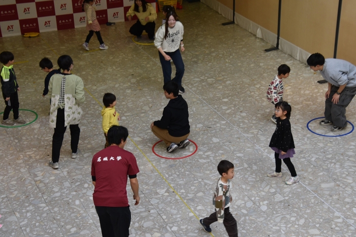 屋内で開催されたイベント