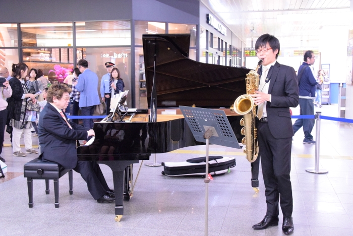 ＪＲ福山駅構内コンサート