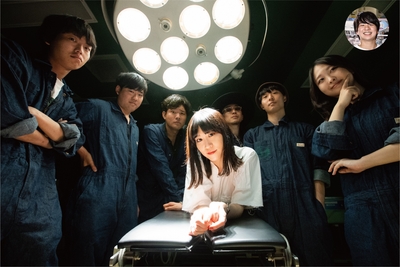 「少年キッズボウイ」カツマタ:Gt きもす(かなやま):Tp こーしくん:Vo アキラ:Vo GB:Dr 山岸:Gt 服部:Ba テツ:Ba(左→右)