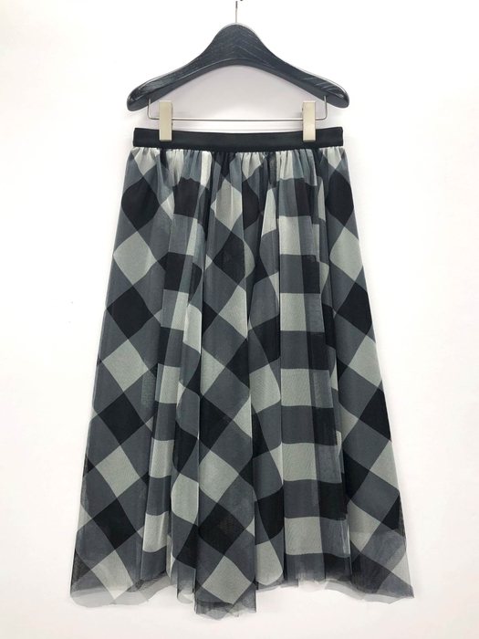 チュールスカート 29,700円(税込)