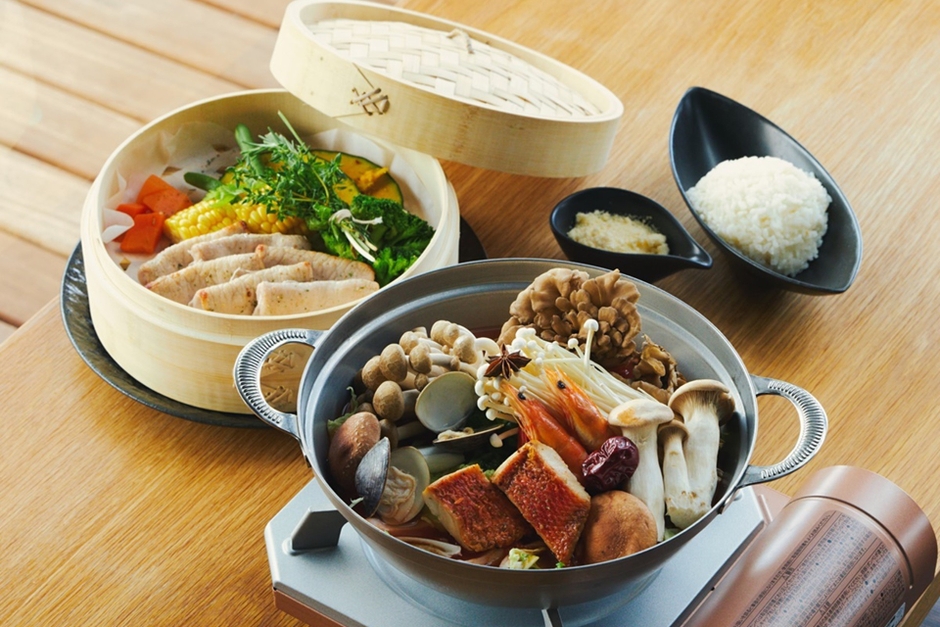 <お食事>薬膳鍋とハーブ蒸し