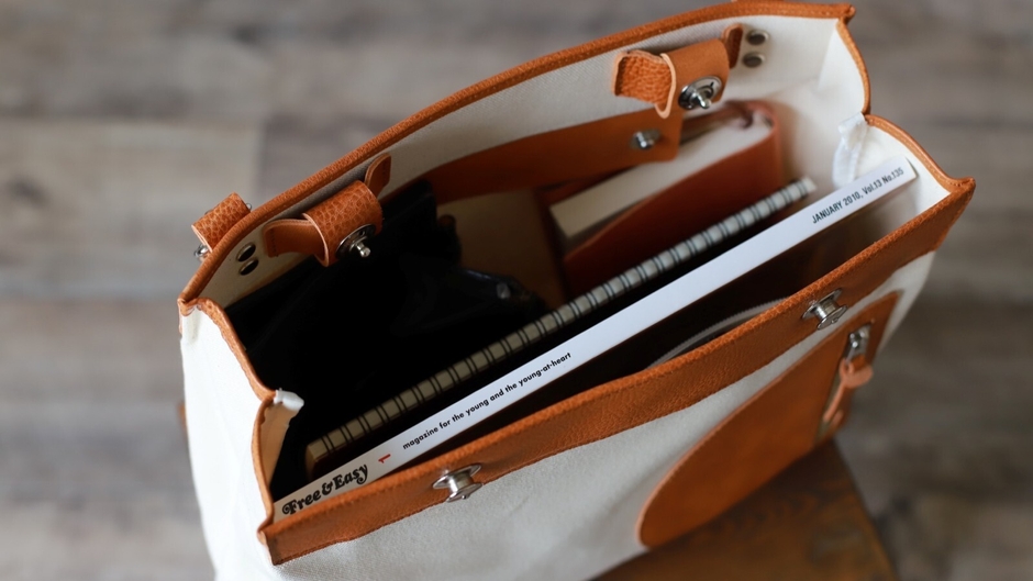 ガバッと開くカバン