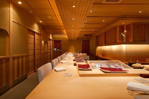 6m檜一枚板のカウンター