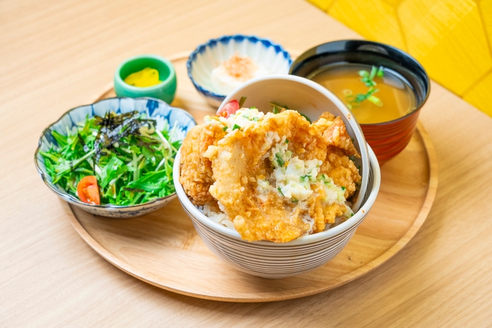 チキン南蛮丼 自家製タルタルソース