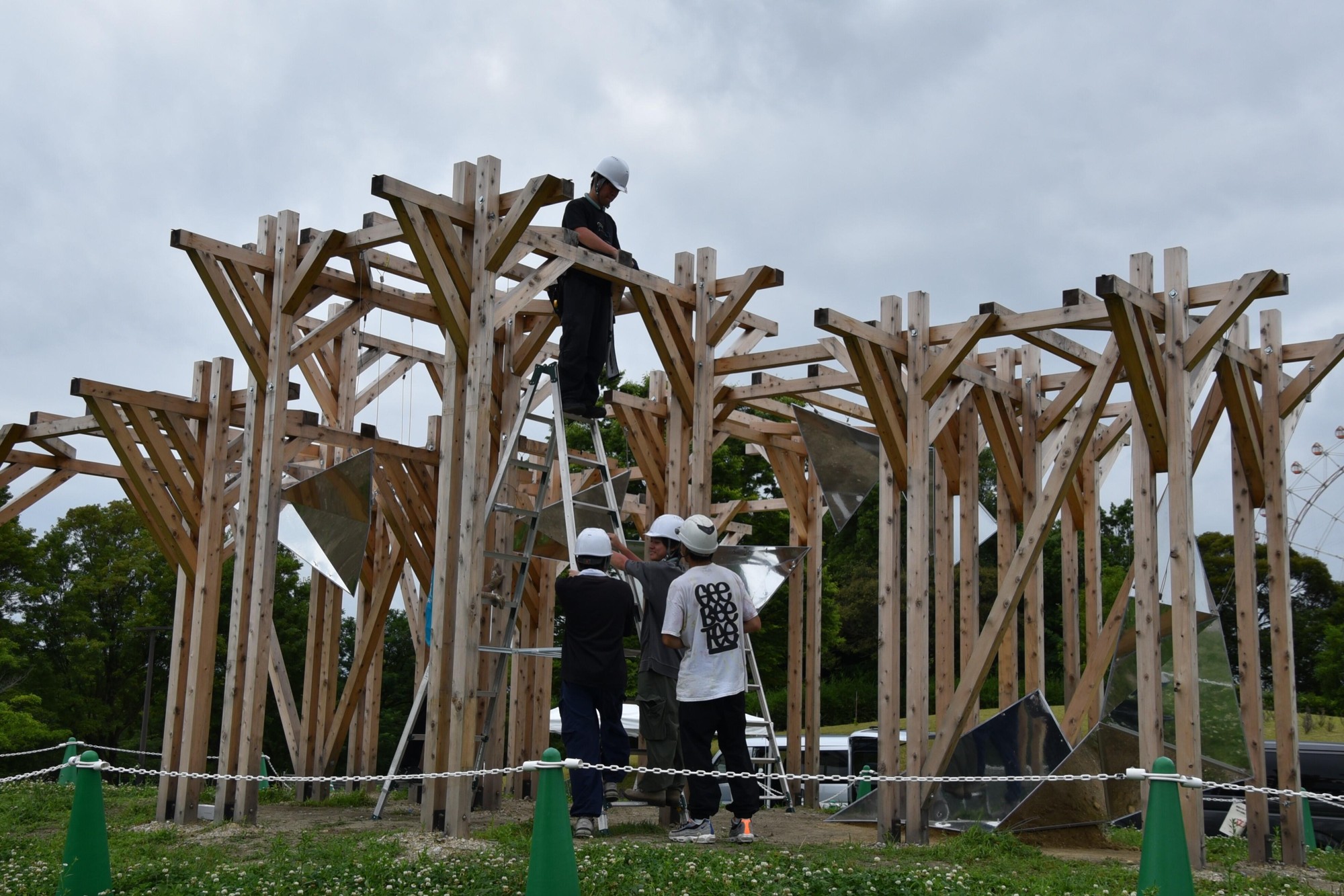 【名城大学】建築学科の生田・谷田・佐藤研究室が「愛・地球博」20周年記念イベント「彩の回廊」に出展