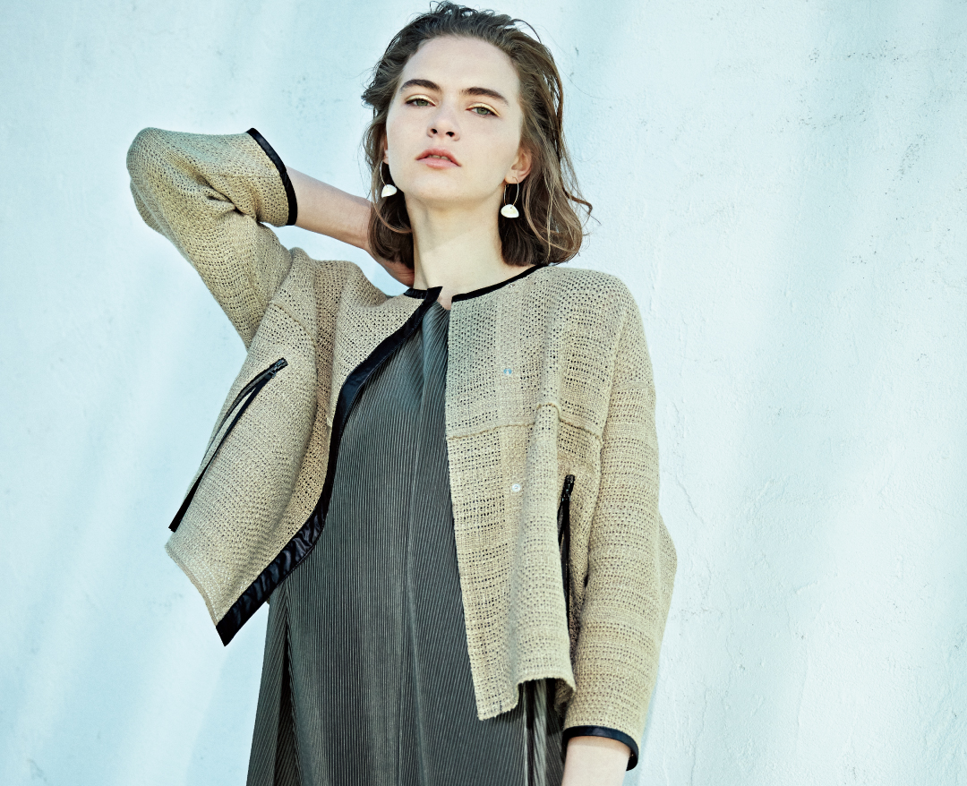 自然の癒しを感じる羽織りジャケット！麻ならではのナチュラルな素材感を大切につくりました。