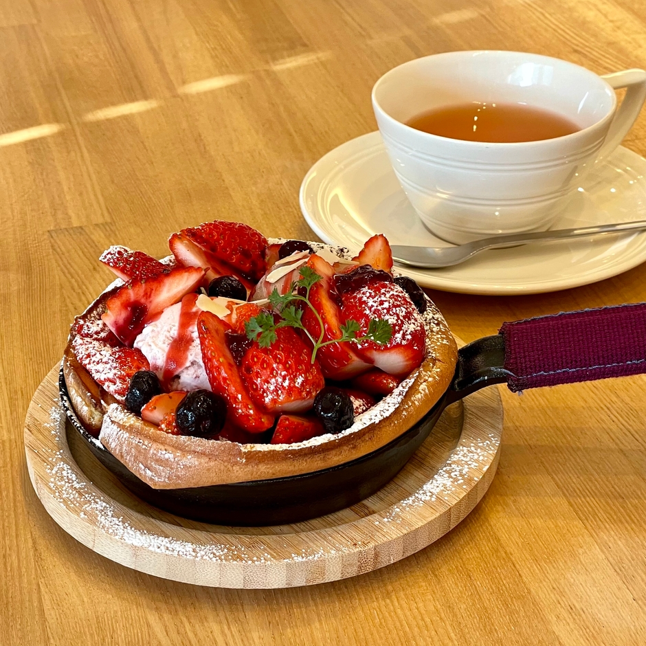 いちごとチョコのダッチベイビー