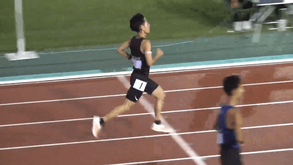 全日本大学駅伝中四国予選会（9月23日・広島市）で力走する岡本選手