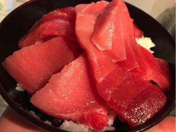 築地2代目丸勘「極上マグロ丼」