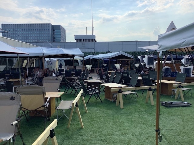 広々とした会場でソーシャルディスタンスもばっちり!