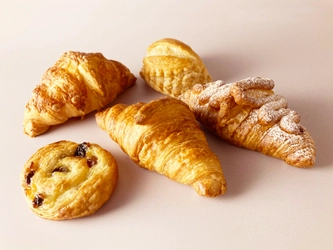 パリ最高峰のフランス菓子メゾン「ルノートル」より、 ミニサイズの焼きたてヴィエノワズリーが 5月14日から全店舗で新登場