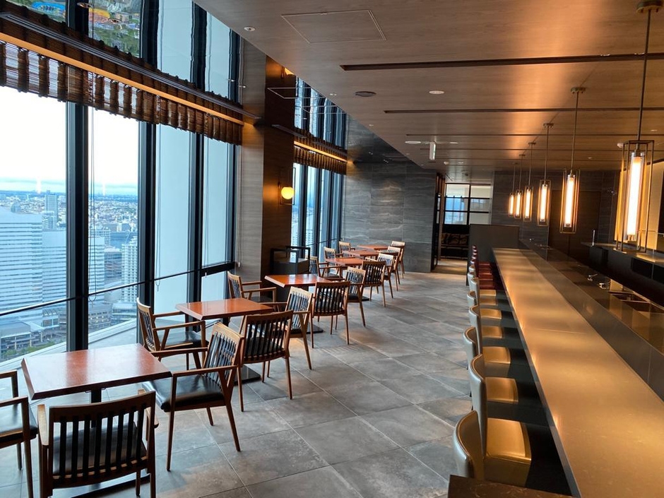 THE YOKOHAMA BAY 店内