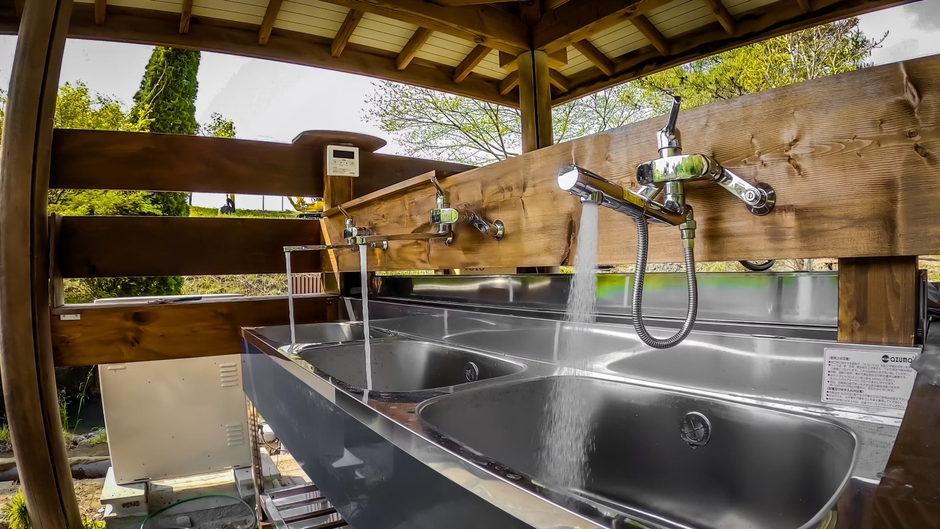 女性やお子さんでも使いやすい2段式シンク設置