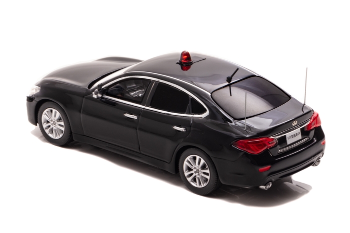 1/43 日産 フーガ 370GT (Y51) 2018 警察本部警備部要人警護車両:左後