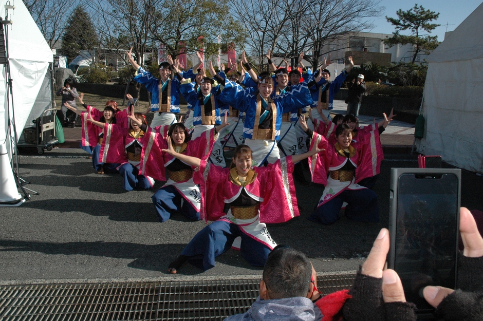 「岡山うらじゃ連 四季」による華麗なうらじゃ踊り