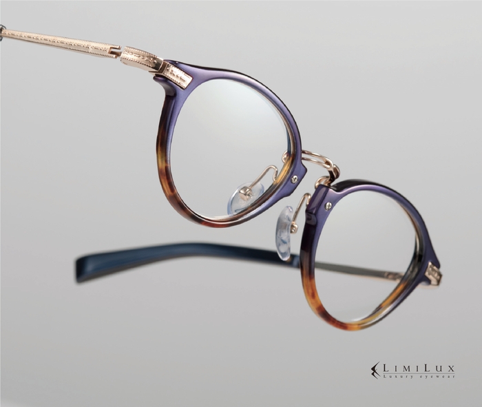 LL-10746(鼈甲、チタン、日本製)715,000円(税込)