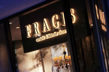 輸入カーテンを中心に理想のお部屋作りをお手伝いする インテリアショップ『FRAGIS仙台店』がオープン1周年