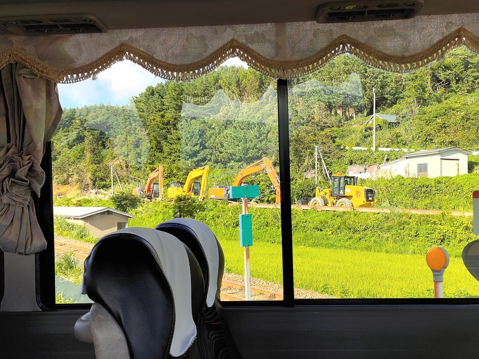 代行バス車窓風景1