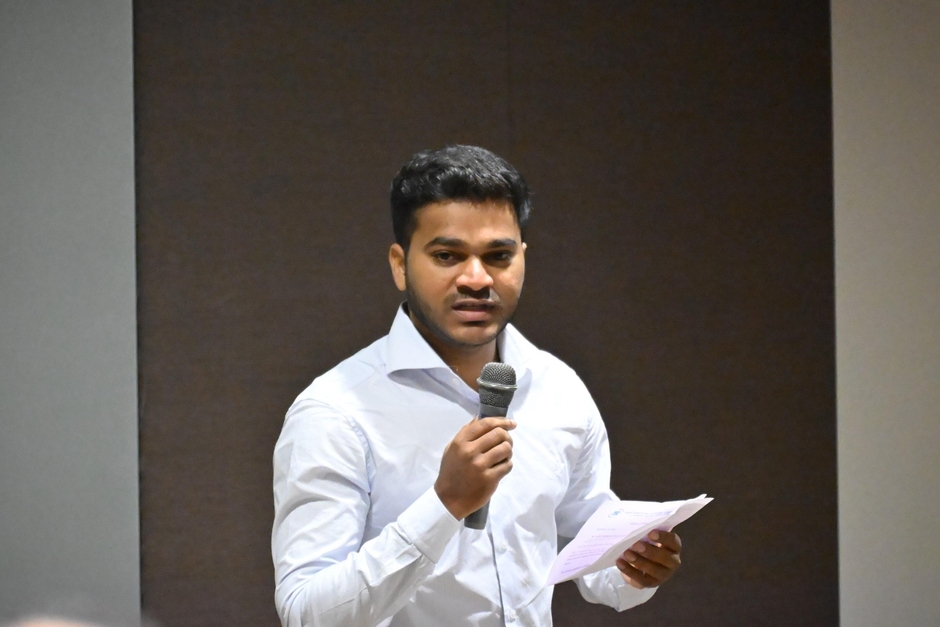 インドデンプ人文科学大学ナイク助教のあいさつ