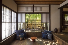島居邸洋館蒼1.jpg