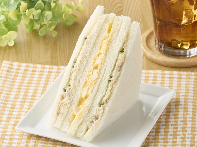ツナたまごサンド　通常品　イメージ
