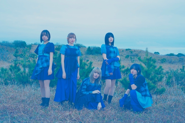 広瀬みのり　百瀬怜　綾瀬志希　月雲ねる　青柳透（左→右）