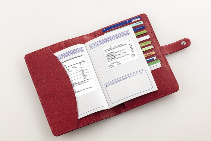 スヌーピーお薬手帳2