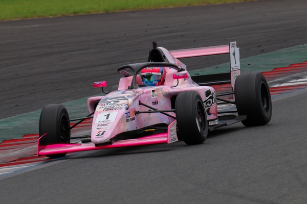 #1 斎藤愛未(BigBoss W TOM’S KYOJO with AIWIN KC-MG01)