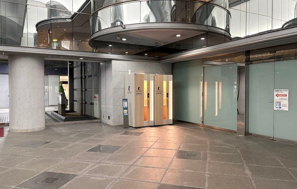 2階エントランスロビーに設置