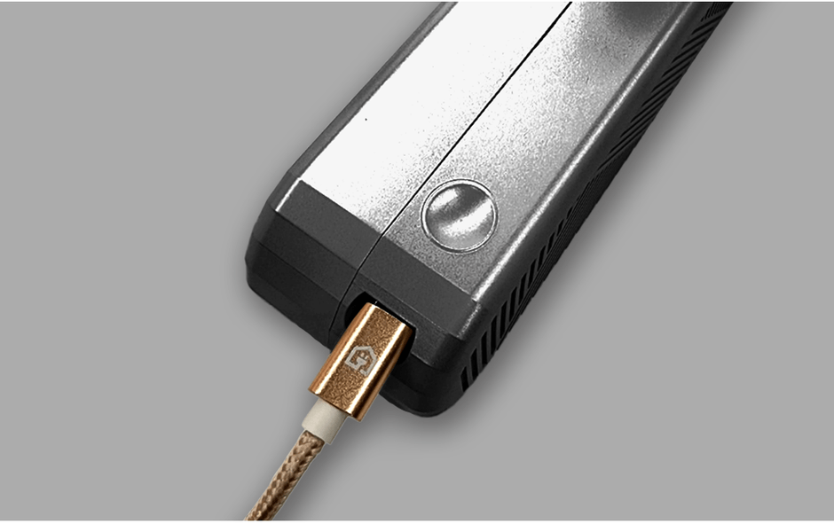 3時間の充電で約1ヶ月使用可能