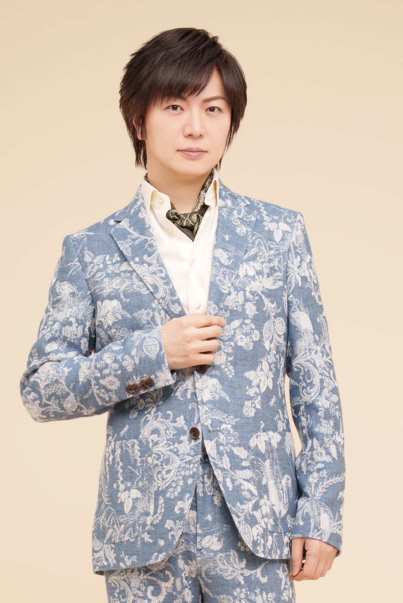 竹島 宏、「竹島 宏 25周年の入り口 Jewel Box～ムーンストーン～」開催。
「迷いなく歌と向き合い、ファンの皆様に最高の音楽を届けたい」