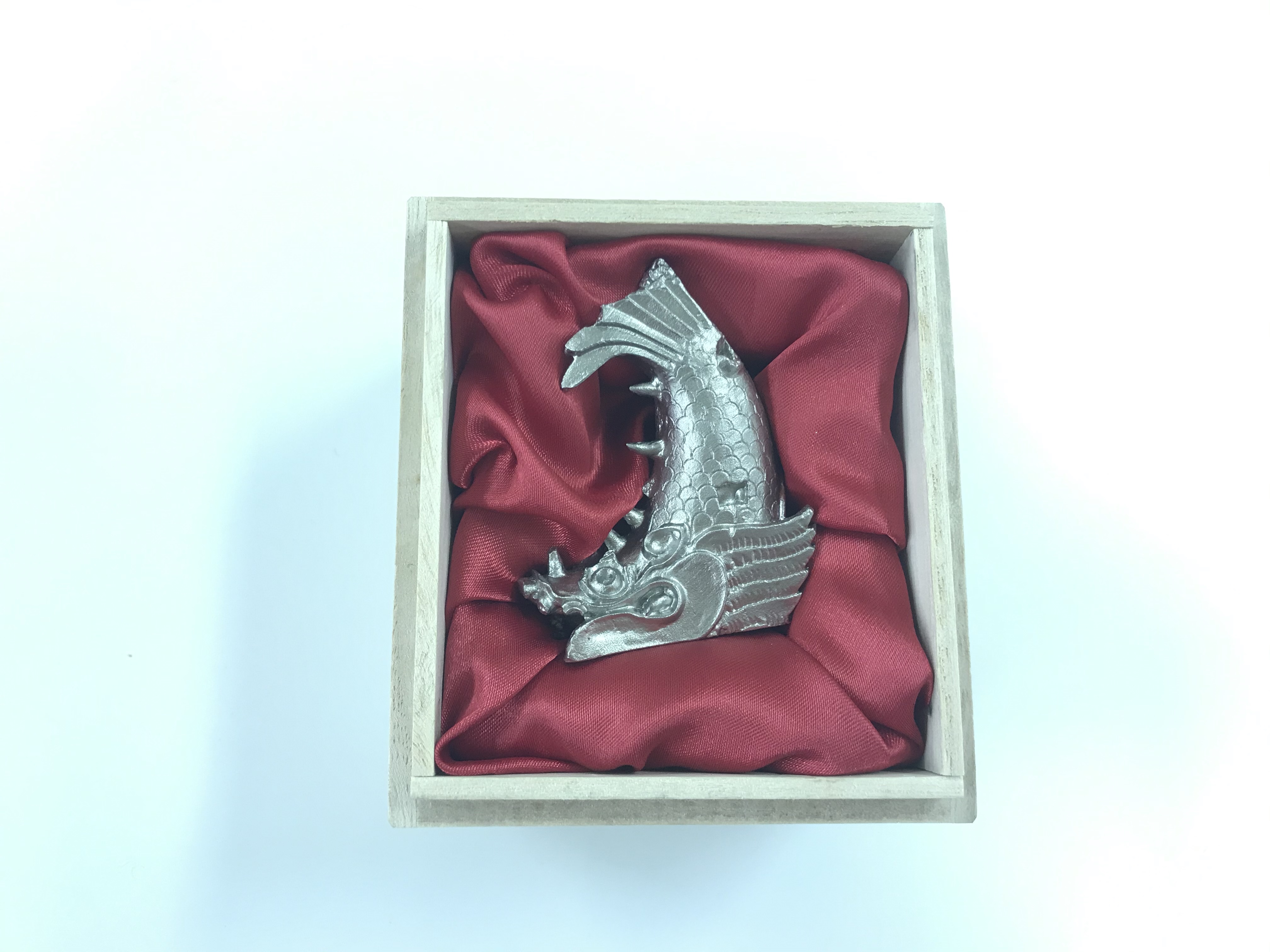 1/10スケール伝伏見櫓鯱　6月1日から販売及びふるさと納税の返礼品開始