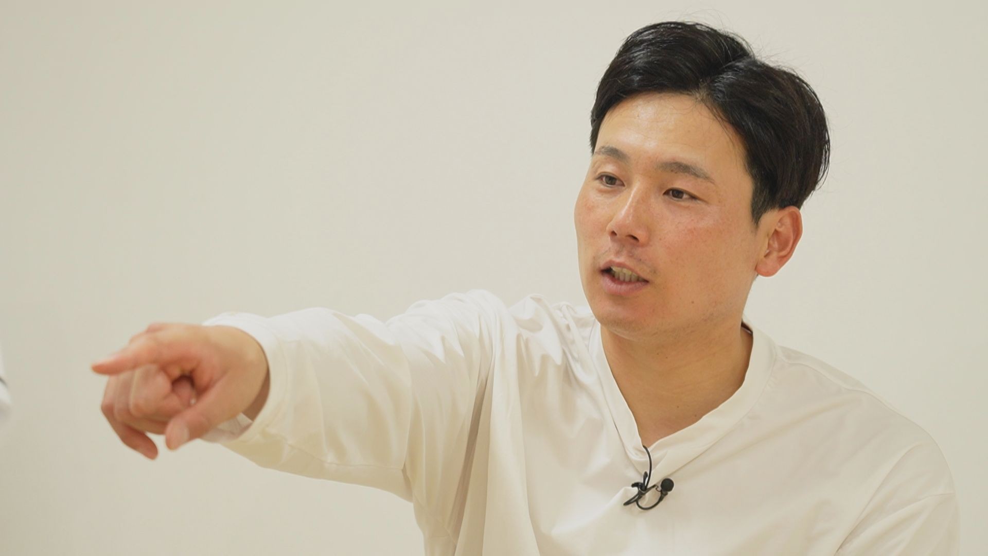 【フロントドア】先発転向初登板で初勝利！栗林良吏投手をフカボリ｜広島ホームテレビ