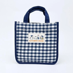 冬にぴったり！濃いネイビーチェックが大人かわいい、スヌーピーの兄弟オラフのポーチandバッグ