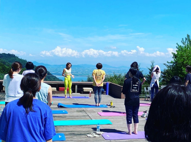 ロテルド比叡 びわ湖を望む山床テラスで「ポップピラティス」を開催します