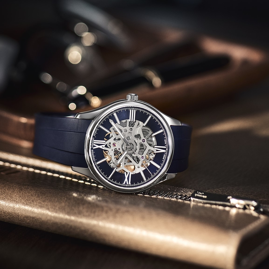 クラシック インデックス オートマチック スケルトン FC-310SKTS5B6 ￥266,200(税込)