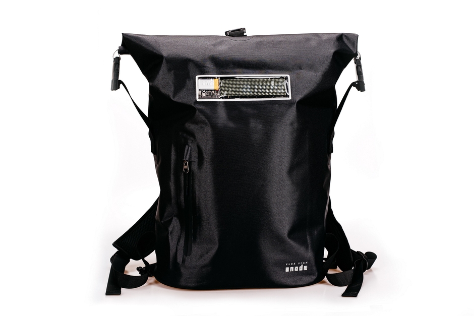 バックパック＋anode基板